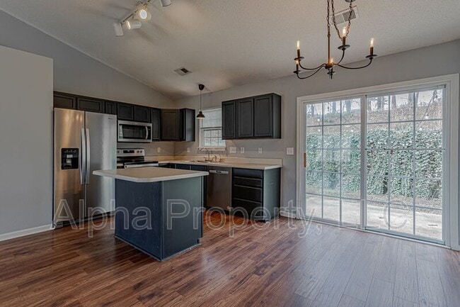 Building Photo - 1901 Country Apple Ct