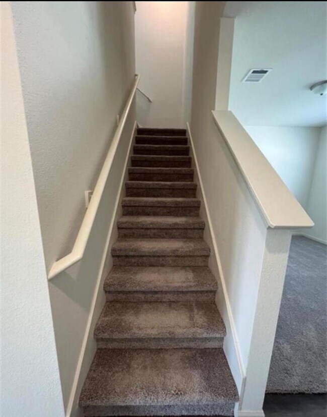 Building Photo - 1064 Water Oak Ln