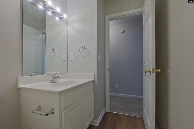 Building Photo - 945 Schofield Ln