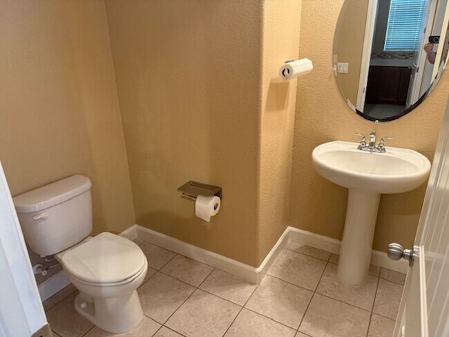 Building Photo - Wonderful North Village home with no rear ...