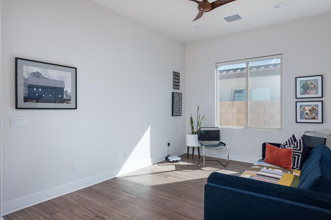 Building Photo - 74292 Zeppelin Dr