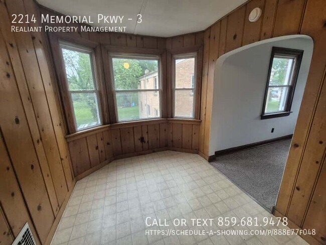 Building Photo - 2214 Memorial Pkwy