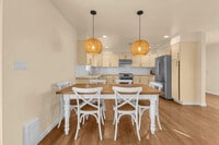 Building Photo - 74773 Leslie Ave