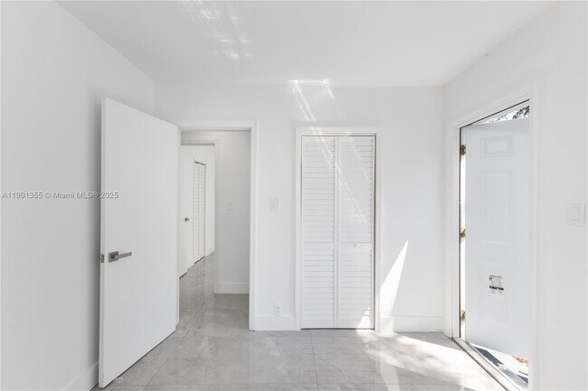 Building Photo - 2320 NW 55th St