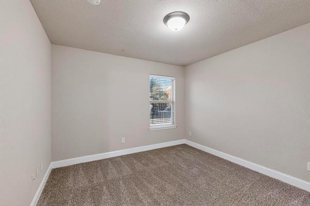 Building Photo - 2584 Jackson Dr