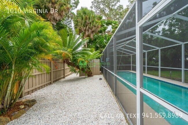 Building Photo - 1010 Virginia Dr