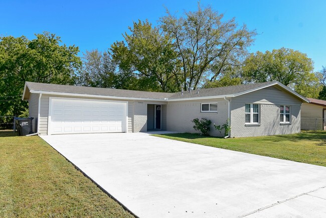 Building Photo - 50003 Del Ra Dr