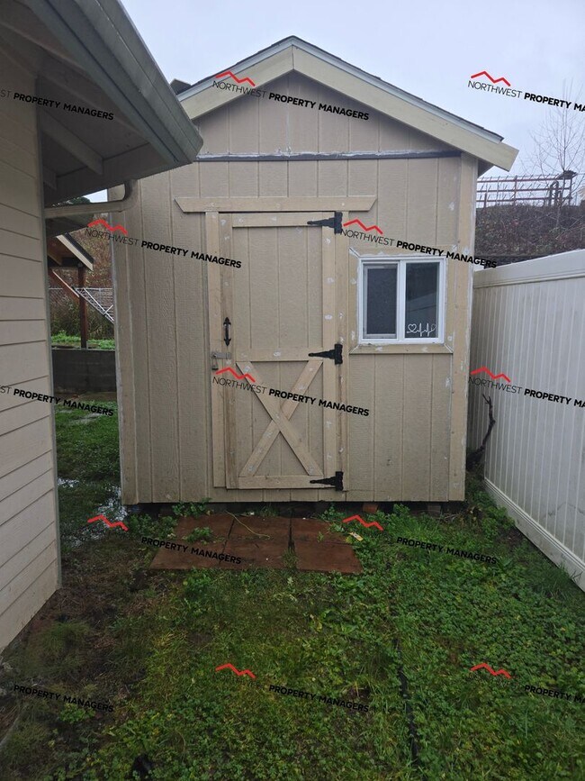 Building Photo - STATUS: AVAILABLE | R131B | $2495