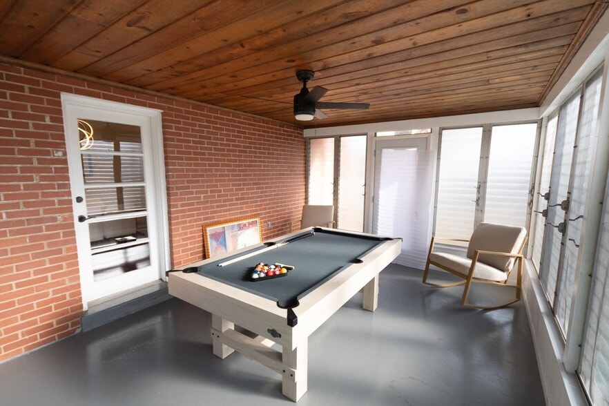 Building Photo - 9002 St Andrews Pl