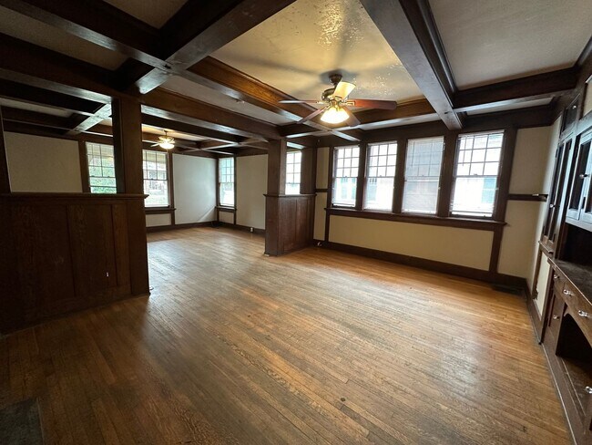 Building Photo - 161 Frambes Ave