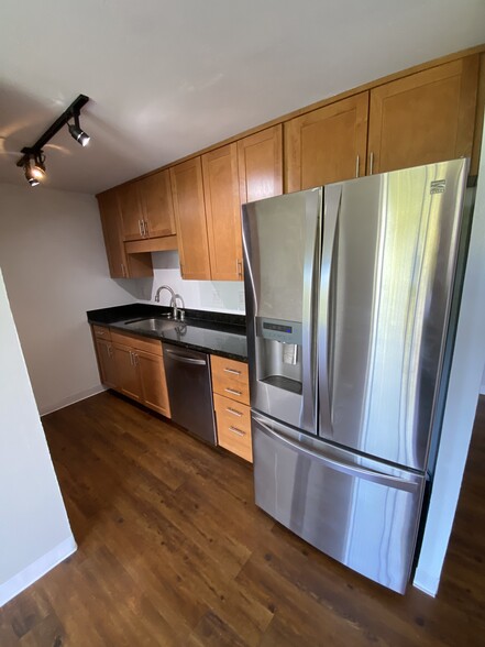 Building Photo - 1720 Huna St