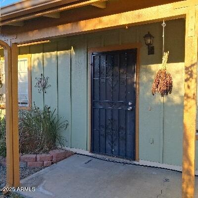 Building Photo - 4020 E Creek View Dr