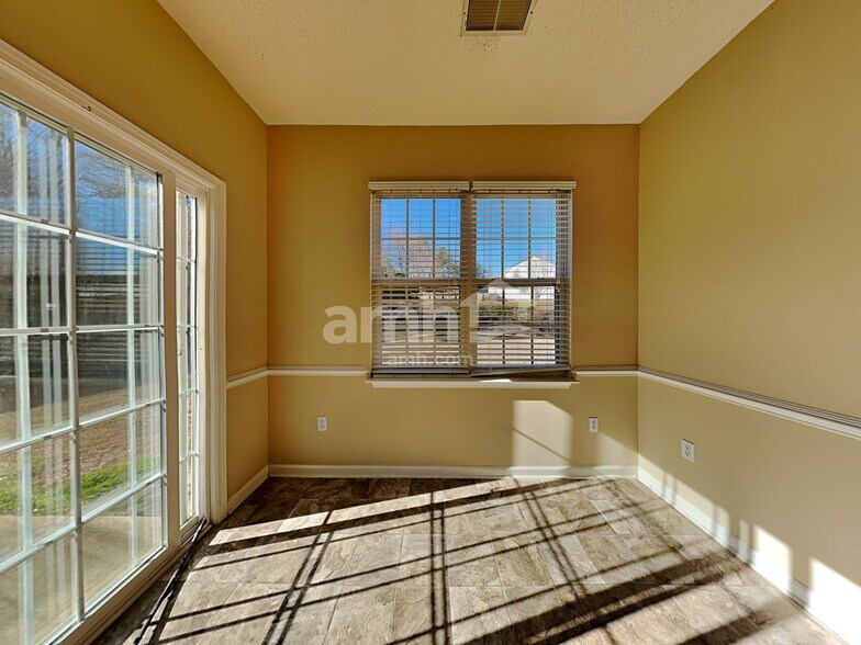 Building Photo - 3 Joggins Dr