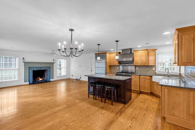 Building Photo - 20 Rosalie Ave