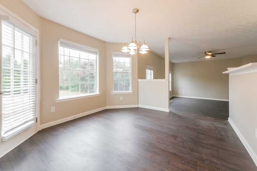 Building Photo - 985 Field View Dr