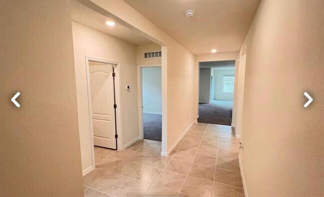 Building Photo - 2073 Doe Run Dr