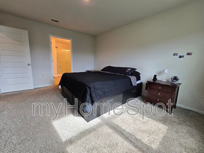 Building Photo - 4404 White Cedar Ct