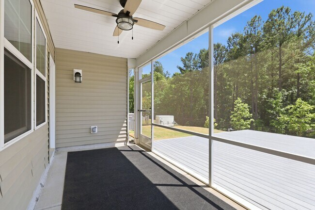 Building Photo - Modern 4-Bedroom Home in the Sought-After Ellis Crossing Community!