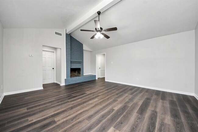 Building Photo - 10602 Raydell Dr