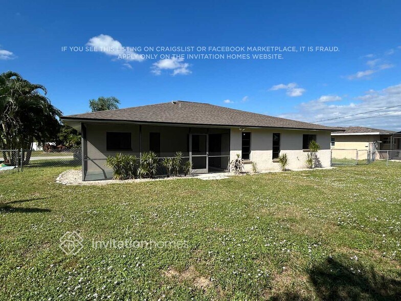 Building Photo - 1012 SE 42nd Ln