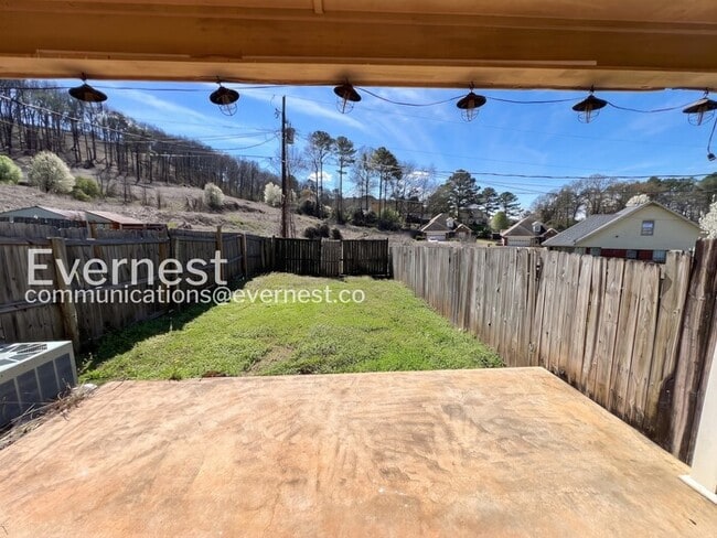 Building Photo - 5016 Cheshire Ct