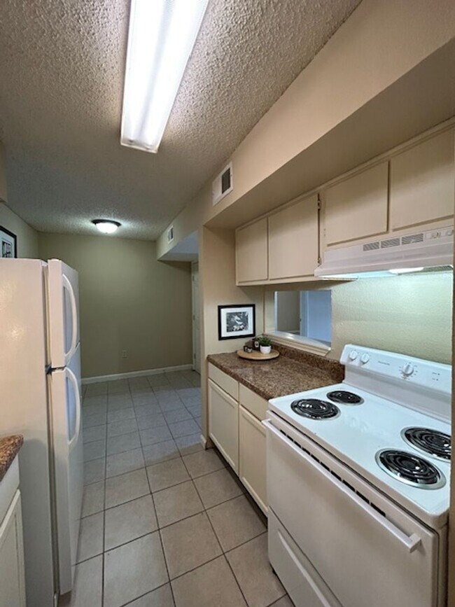 Building Photo - 843 Hammond Manor Dr