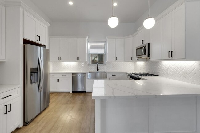 Building Photo - 1526 Chestnut St