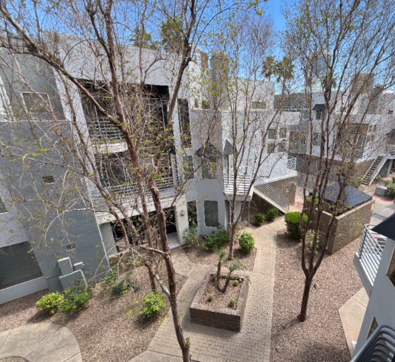Building Photo - 3633 N 3rd Ave