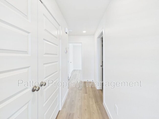 Building Photo - 2801 Ranch House Rd