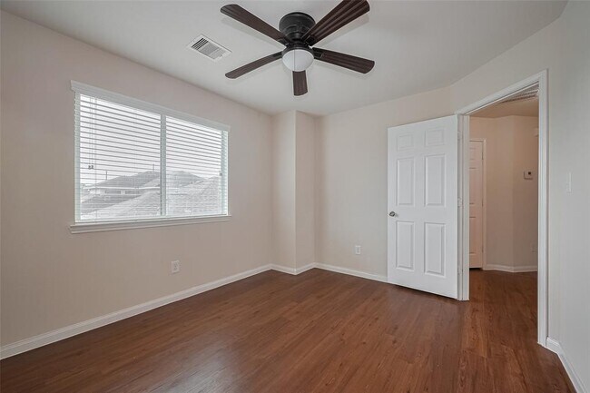 Building Photo - 6026 Stockholm Ct