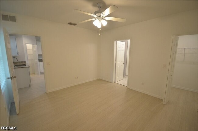 Building Photo - 3303 Armstrong Ct