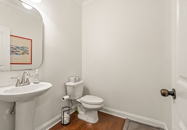 Building Photo - Convenient Carrboro Living in a Spacious 4 Bedroom Home