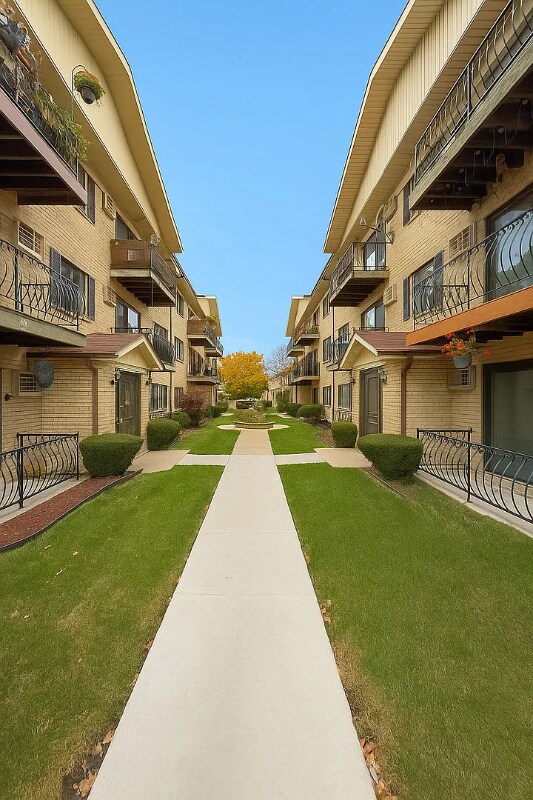 Building Photo - 2139 N Harlem Ave