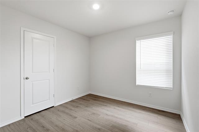 Building Photo - 1325 Brook Ln