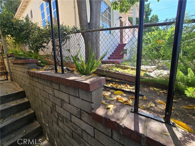 Building Photo - 1210 Tyler St