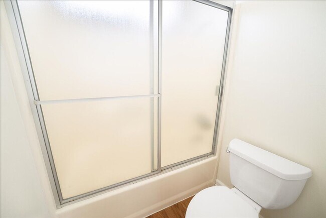 Building Photo - 7100-7104 1/2 Kittyhawk Ave. 1/2-7102