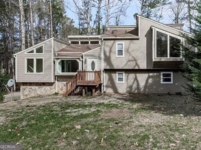 Building Photo - 1400 Boxwood Dr NW