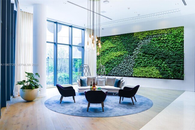 Building Photo - 650 NE 32nd St