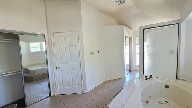 Building Photo - 3314 Ashford Park Dr