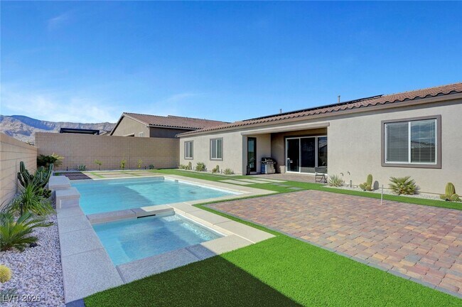 Building Photo - 10851 Mila Lndg Ave