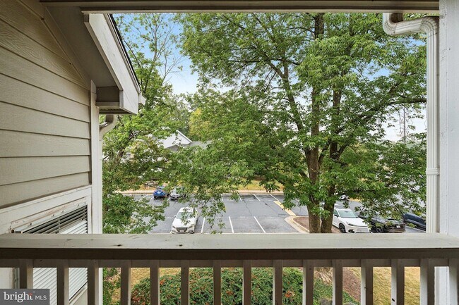 Building Photo - 13085 Autumn Woods Way
