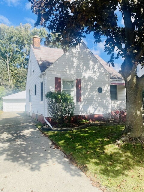 Building Photo - Charming 3-Bed Home with Finished Basement on Hickory Street!