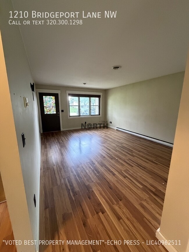 Building Photo - 1210 Bridgeport Ln NW