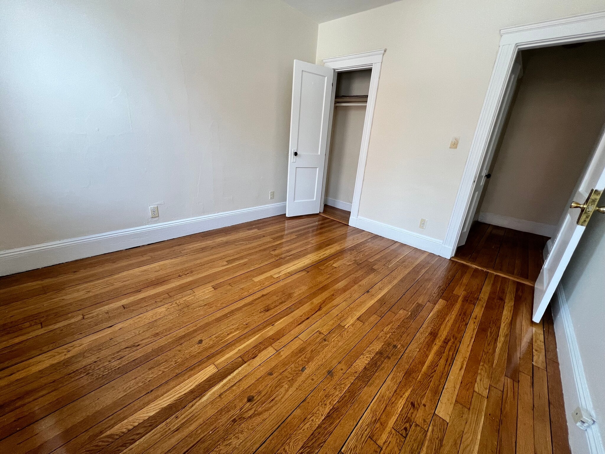 Building Photo - 128 Washington St