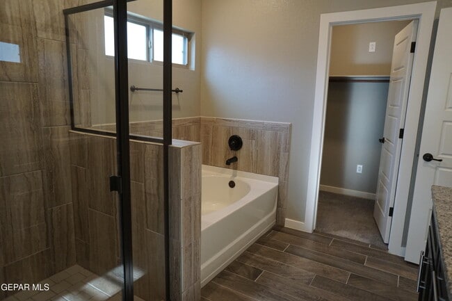 Building Photo - 6693 Capitan Ridge