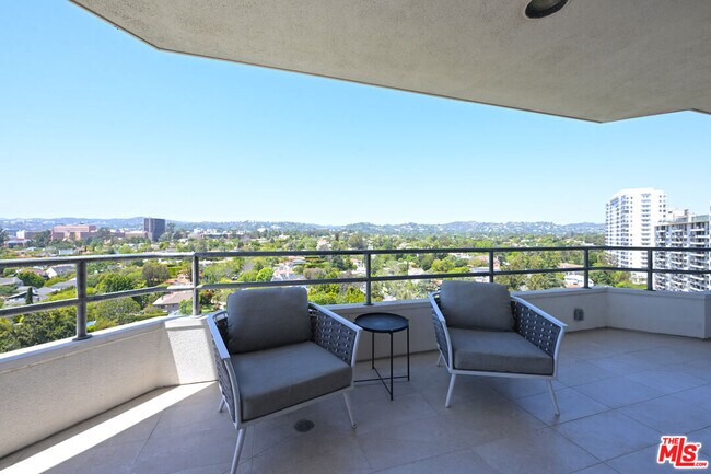 Building Photo - 10601 Wilshire Blvd
