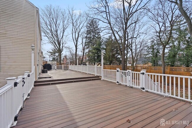 Building Photo - 95 Westons Mill Rd