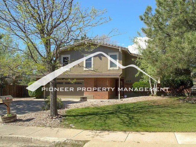 Building Photo - West Side 4 Bedroom Home with Mountain Setting Open Space Behind, 2 car Garage with AC