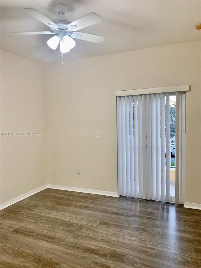 Building Photo - 8219 SW 165th Ct