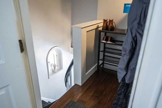 Building Photo - 104 Union St